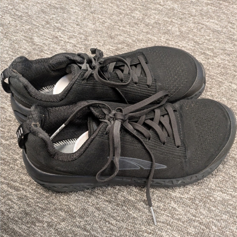 Altra Women's Size 6.5 Paradigm 4.5 Black Running Shoes‎